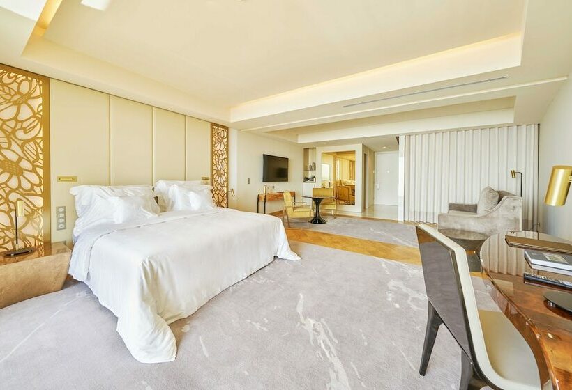 스탠다드 룸 바다 전망, Savoy Palace, The Leading Hotels of The World Savoy Signature