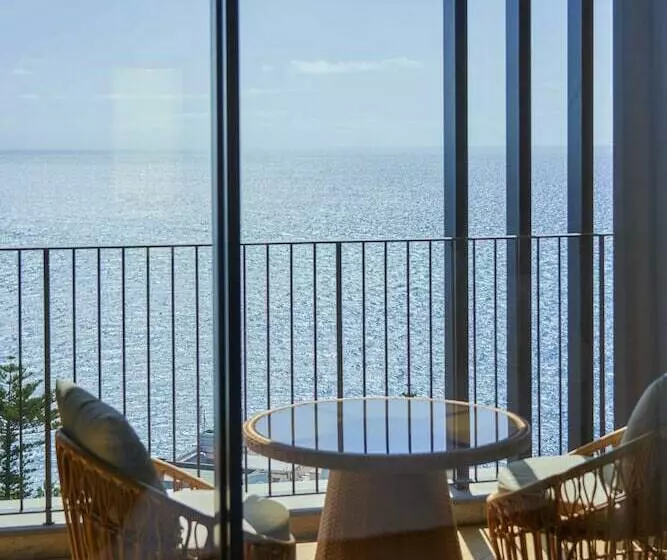 オーシャンビュースタンダードルーム, Savoy Palace, The Leading Hotels of The World Savoy Signature