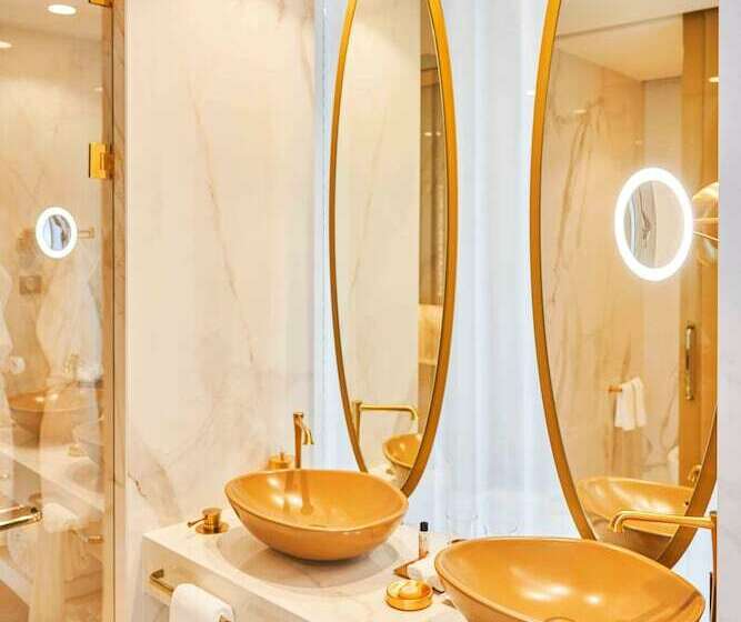 Номер Стандарт Вид на Море, Savoy Palace, The Leading Hotels of The World Savoy Signature