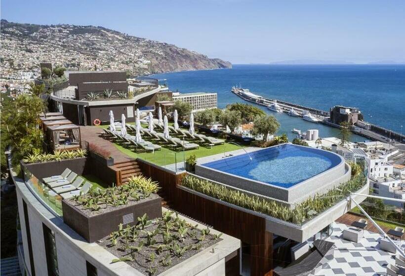 Люкс Deluxe Вид на Море, Savoy Palace, The Leading Hotels of The World Savoy Signature