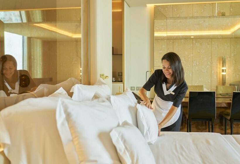 Президентский Люкс, Savoy Palace, The Leading Hotels of The World Savoy Signature