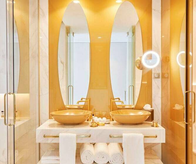 Люкс Вид на Море, Savoy Palace, The Leading Hotels of The World Savoy Signature