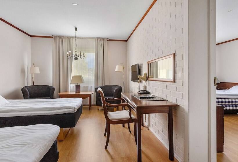 חדר משפחתי, Best Western Hotel Scheele