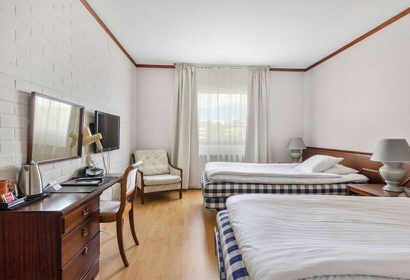 חדר משפחתי, Best Western Hotel Scheele