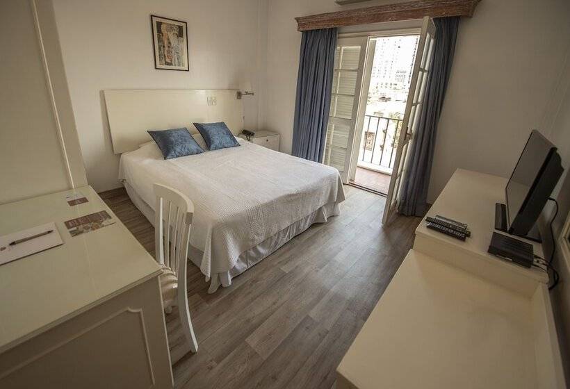 اتاق استاندارد, Cecilia