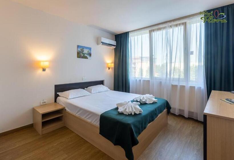 수피리어 룸, Flora