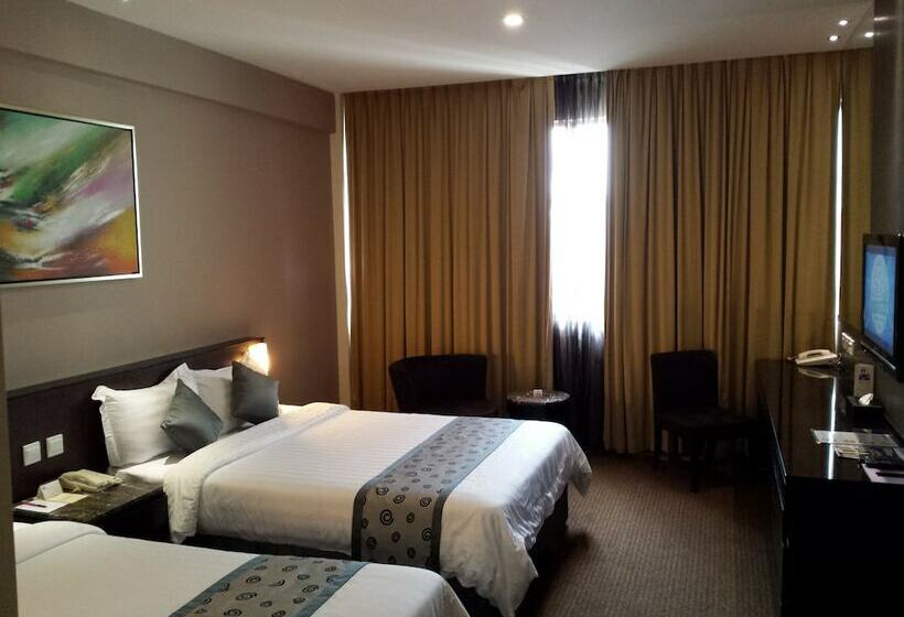 اتاق خانوادگی, Royal