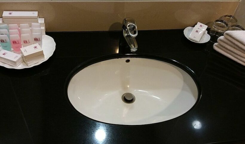 اتاق اجرایی, Royal