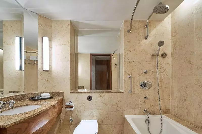 اتاق اجرایی, Sheraton Towers Singapore