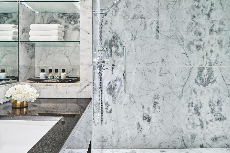 Executive Suite, Sheraton Towers Singapore