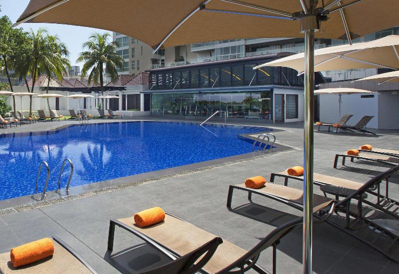 Executive Room King Size Bed, Sheraton Towers Singapore