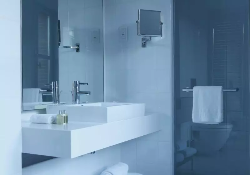 اتاق لوکس با تخت بزرگ, Sheraton Towers Singapore
