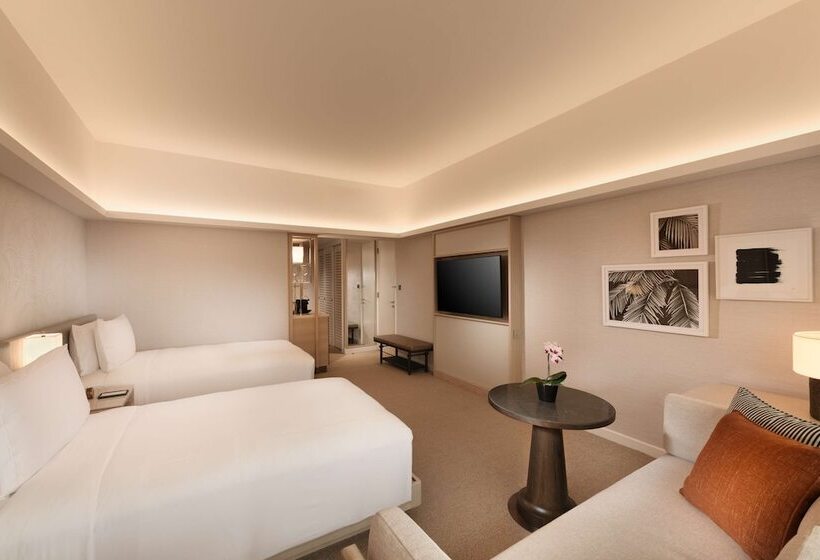 اتاق اجرایی, Conrad Singapore Orchard