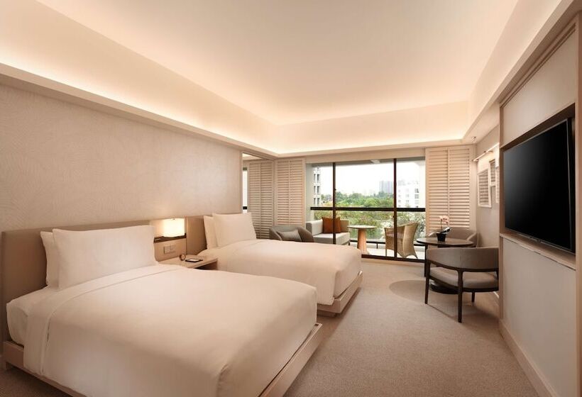 اتاق اجرایی, Conrad Singapore Orchard