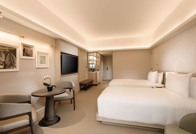 اتاق پریمیوم با بالکن, Conrad Singapore Orchard