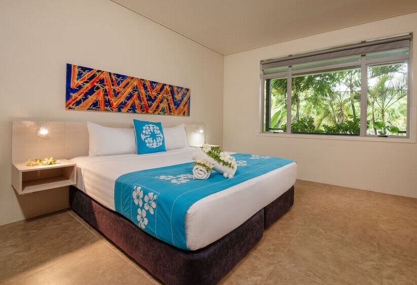 سوییت, Sunset Resort