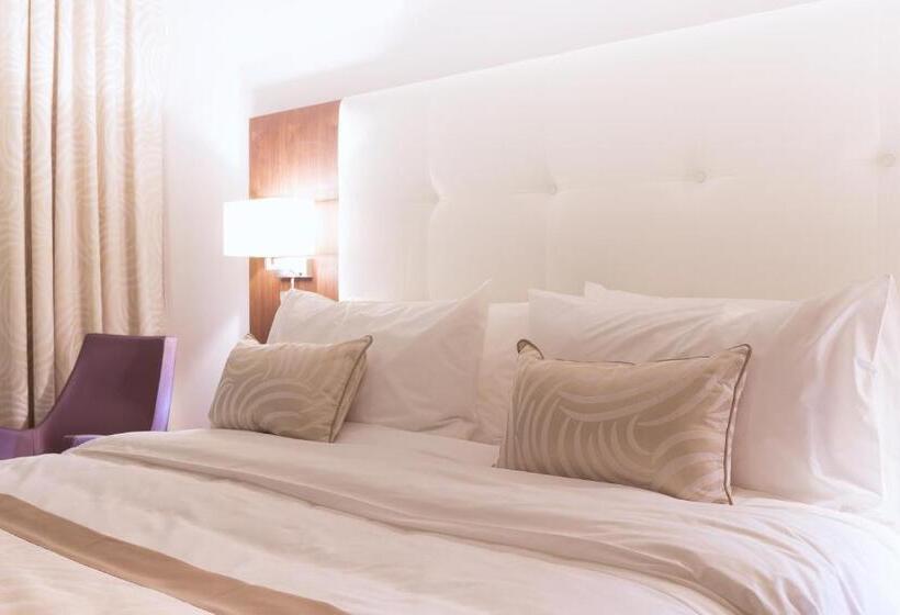 デラックスルーム, Transilvania