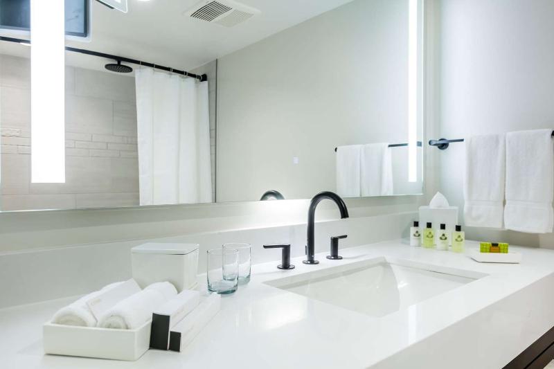 Club Room King Bed, The Royal Sonesta San Juan