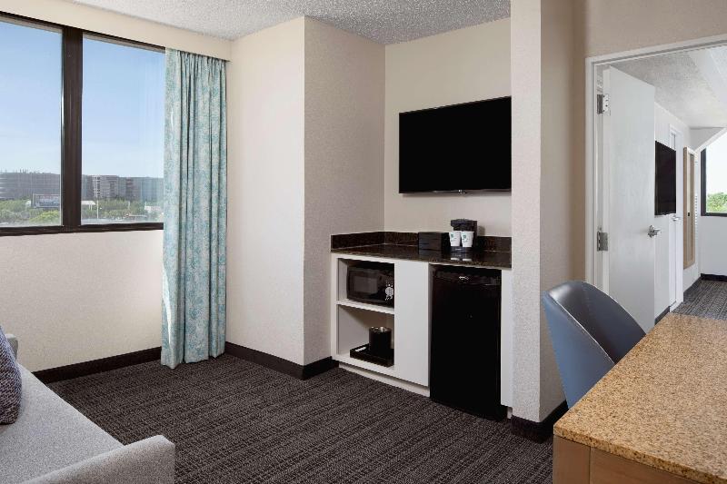 اتاق استاندارد با چشم‌انداز باغ, The Royal Sonesta San Juan