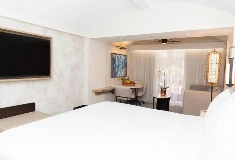 Club Room King Bed, The Royal Sonesta San Juan