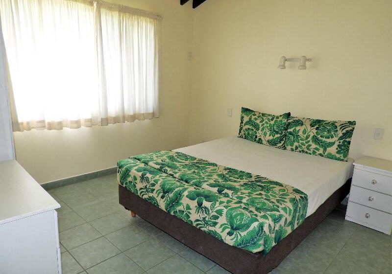 ویلای 3 خوابه, The Edgewater Resort & Spa