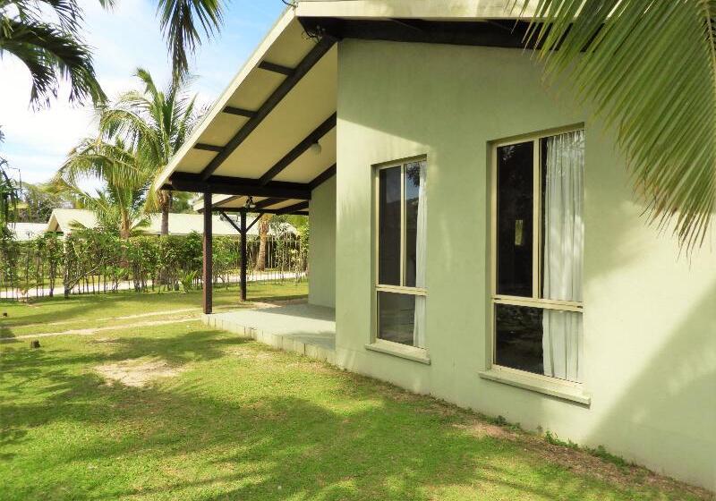 ویلای 3 خوابه, The Edgewater Resort & Spa