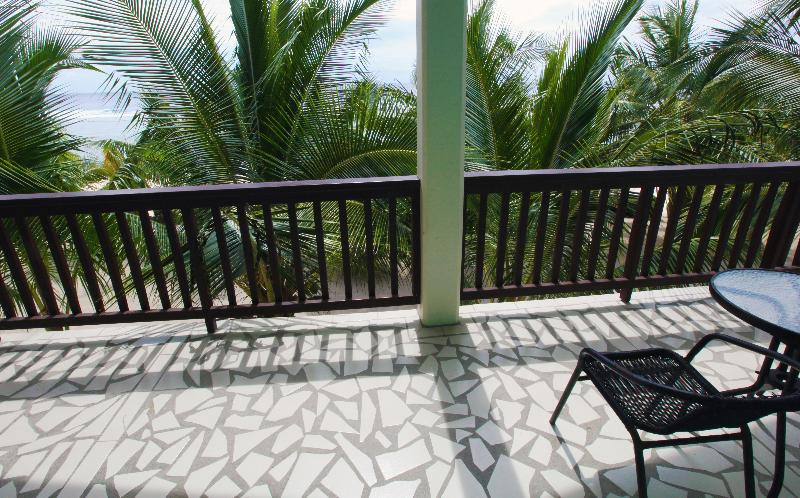 ویلای 3 خوابه, The Edgewater Resort & Spa