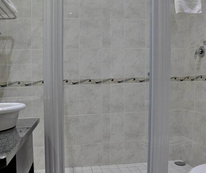 Семейный Номер, Cumberland Hotel Worcester