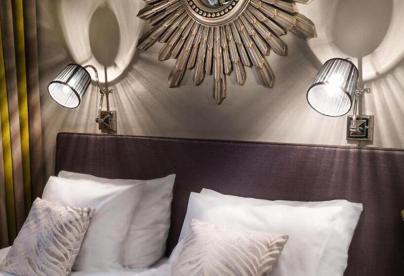 غرفة قياسية, Arctic City