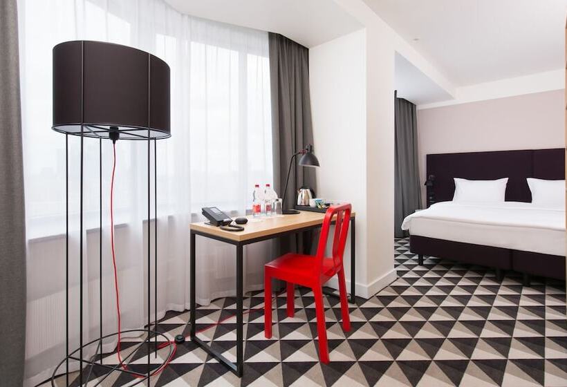 高级大房间, Azimut Hotel Smolenskaya Moscow