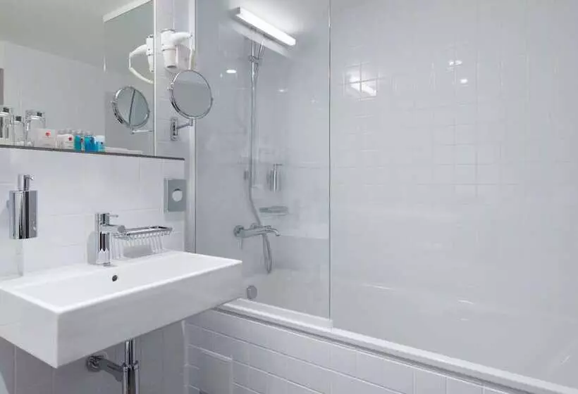 ジュニアスイート, Azimut Hotel Smolenskaya Moscow