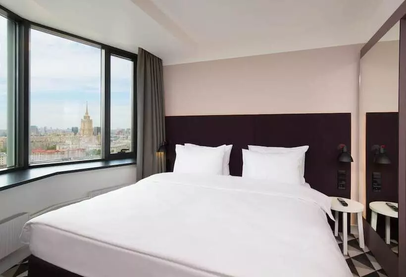 ジュニアスイート, Azimut Hotel Smolenskaya Moscow