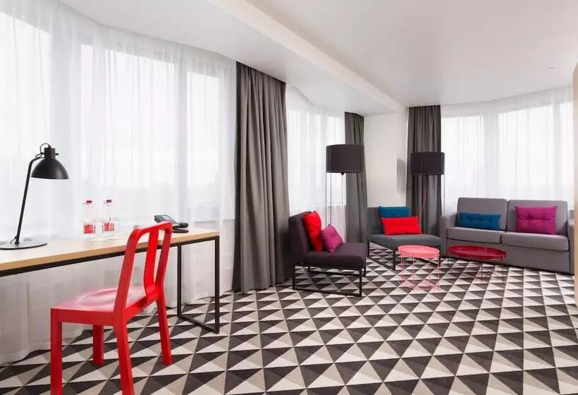 一ベッドルームエクゼクティブアパートメント, Azimut Hotel Smolenskaya Moscow