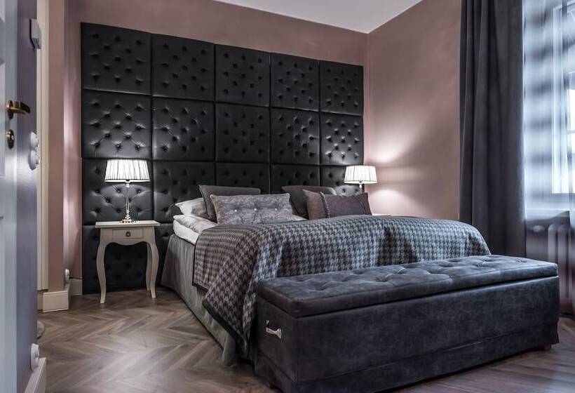 Номер Стандарт, Boutique Hotel Yöpuu