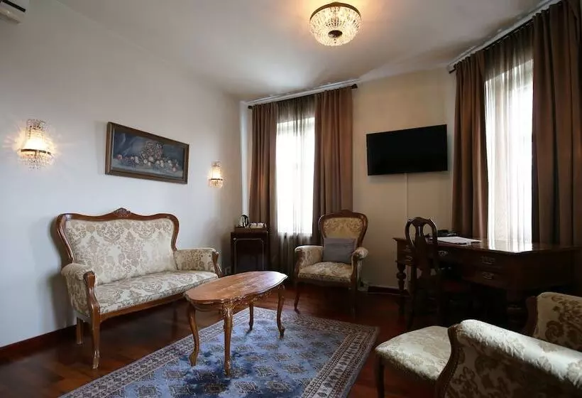 Sviitti, Boutique Hotel Yöpuu