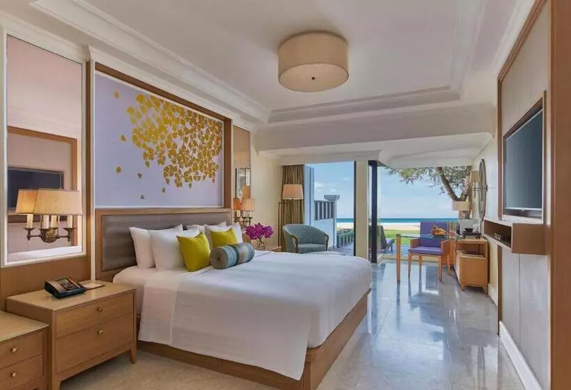キングサイズベッドのクラブルーム, Dusit Thani Laguna Phuket