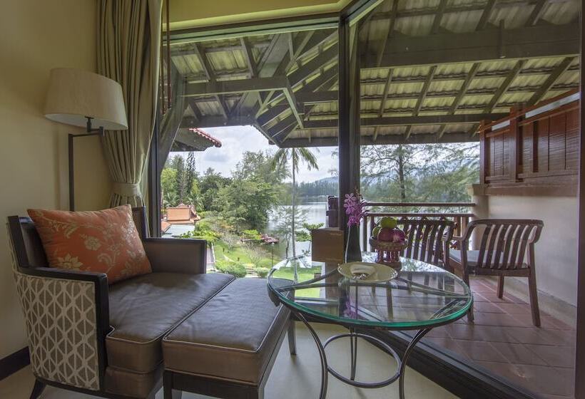 Номер Deluxe Вид на Озеро, Dusit Thani Laguna Phuket