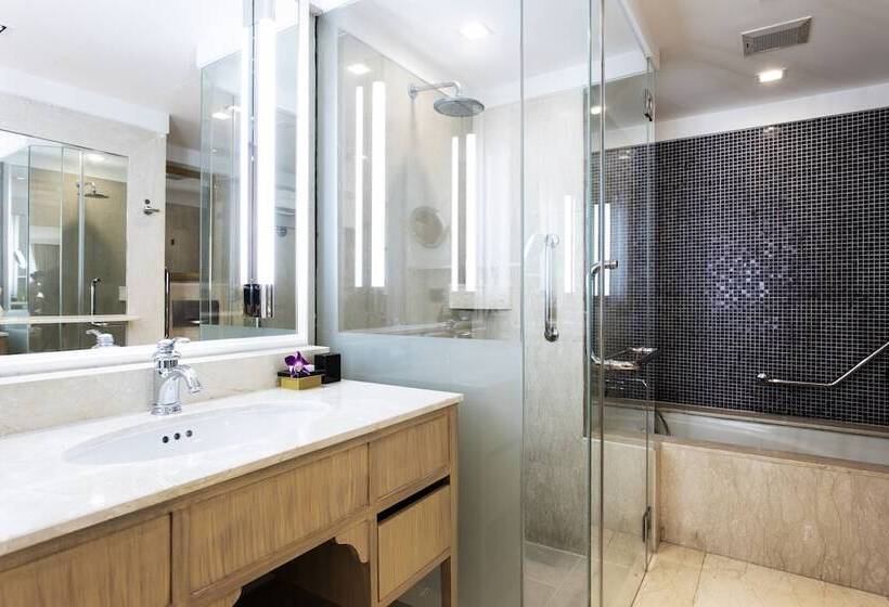 غرفة كلوب, Dusit Thani Laguna Phuket