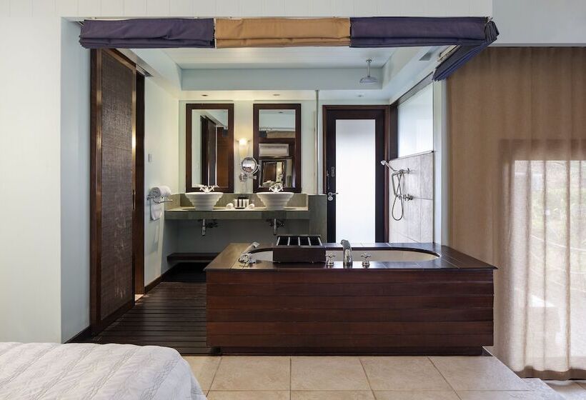 سوییت جونیور با چشمانداز دریا, Fisherman S Cove Resort