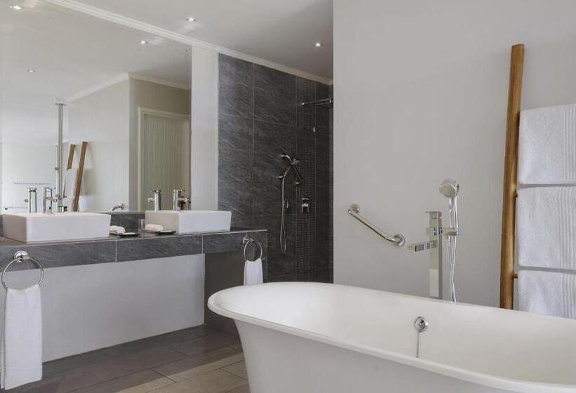 سوئیت اجرایی با مشاهده, Fisherman S Cove Resort