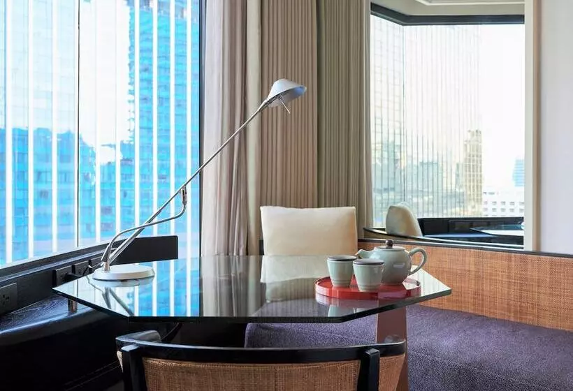 سوئیت پریمیوم, Grand Hyatt Erawan Bangkok