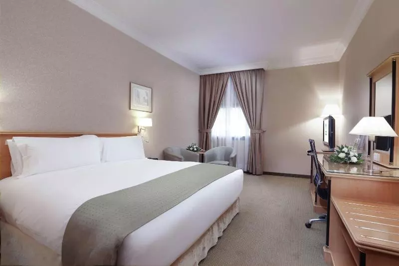 Standard-huone King-vuode, Holiday Inn Yanbu, An Ihg