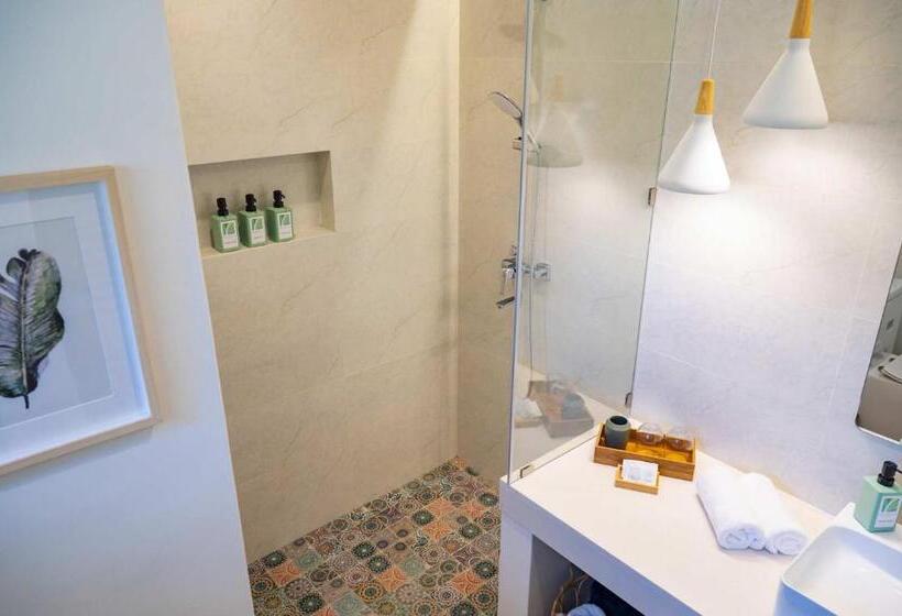 اتاق استاندارد سه نفره, Indian Ocean Lodge