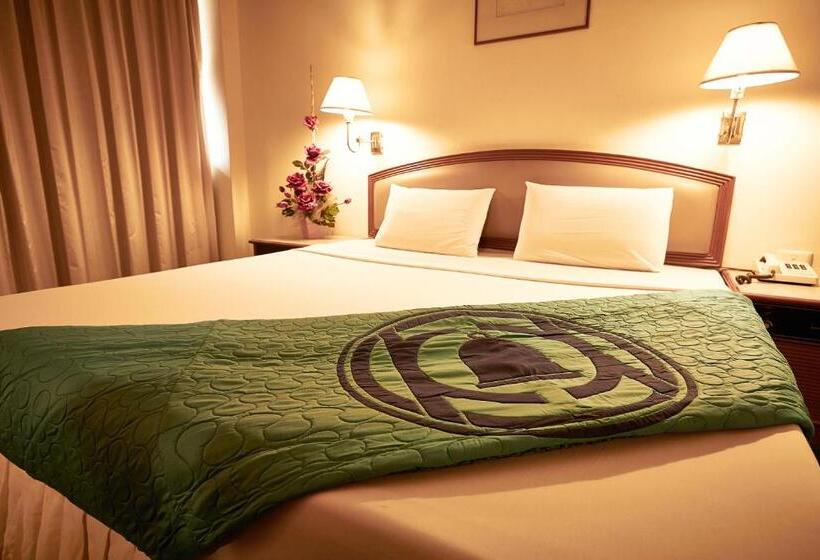 غرفة ديلوكس, Kosit