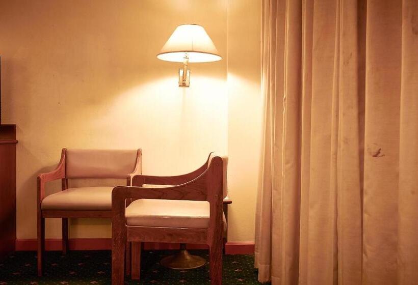 غرفة ديلوكس, Kosit