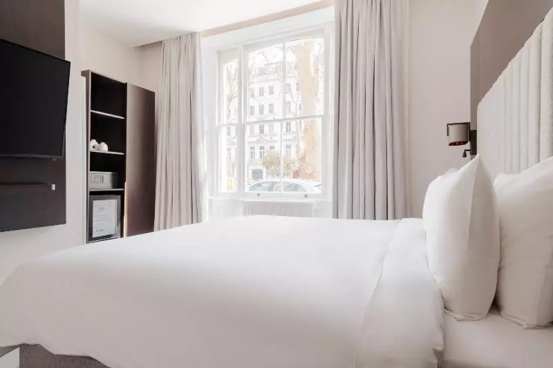 اتاق کلاسیک با چشم‌انداز دریا, Mövenpick Hotel Gammarth Tunis