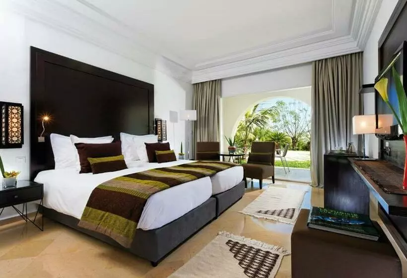 اتاق کلاسیک با چشم‌انداز دریا, Mövenpick Hotel Gammarth Tunis