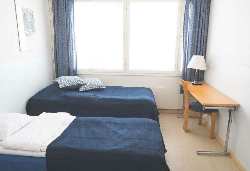 スタンダードルーム, Li Pietari Kylliäinen