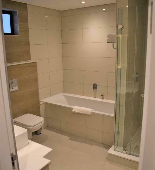 חדר משפחתי, Premier Resort Cutty Sark