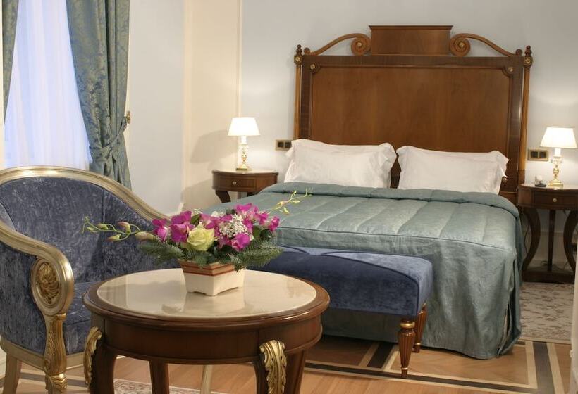 行政房间, Savoy Moscow